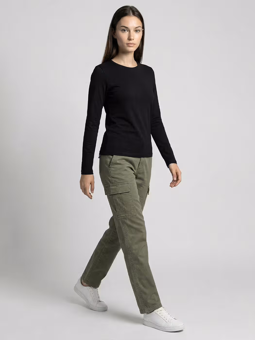 Women's Plain Black Full Sleeve Round Neck T-Shirt 4