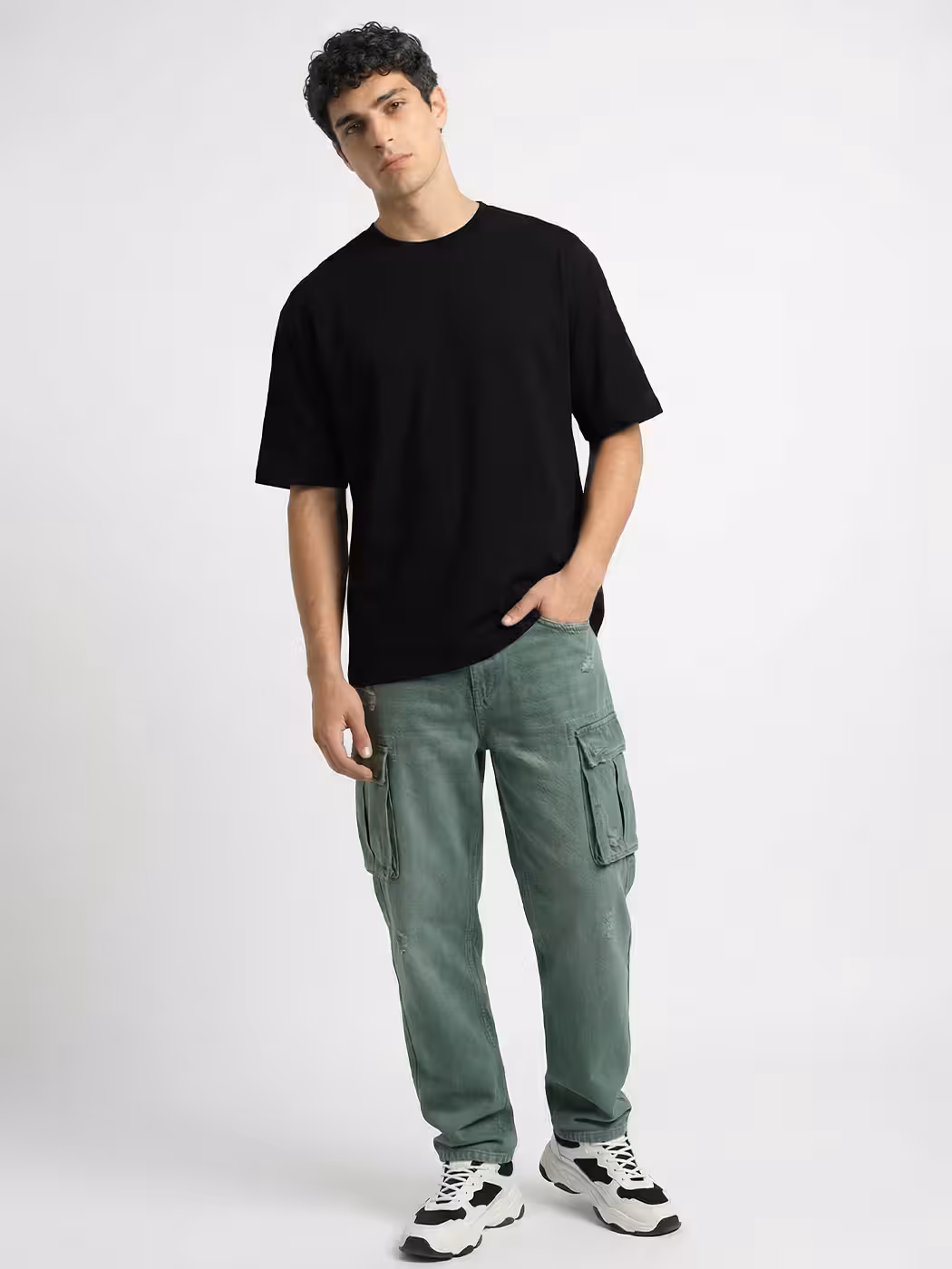 Men's Plain Black Round Neck Oversized T-Shirt 4